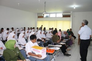 Penyambutan oleh Kaprodi Bapak Dr.Ir. Hermawan